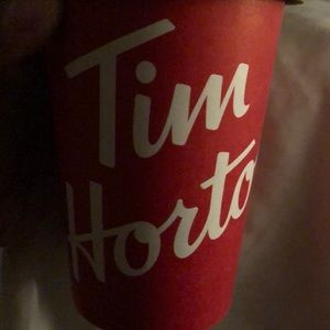 Meet your Posher, Amina